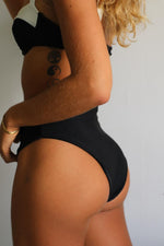 Charger l'image dans la galerie, HELÔ
